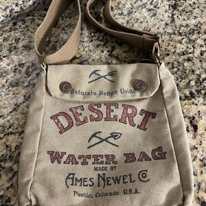 American Glory Post Carrier Bag